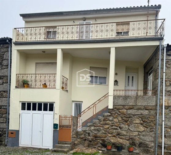 Moradia T3 para Venda em Fiães Foto 1