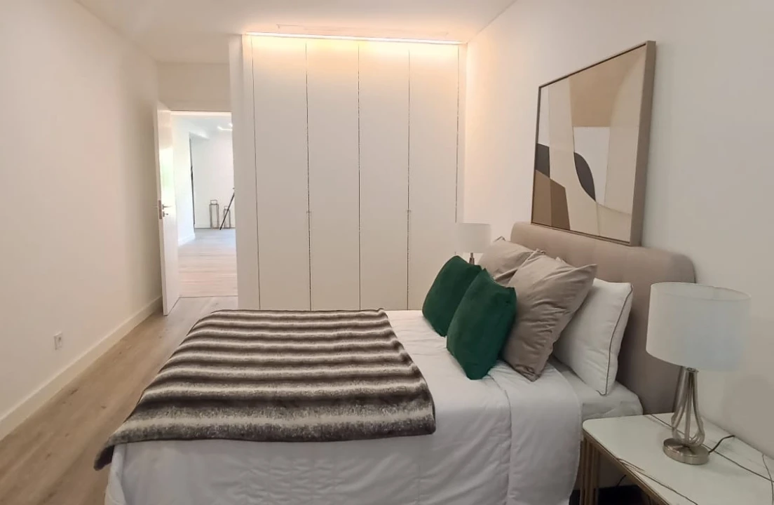 Apartamento T3 para Venda em Benfica Foto 2