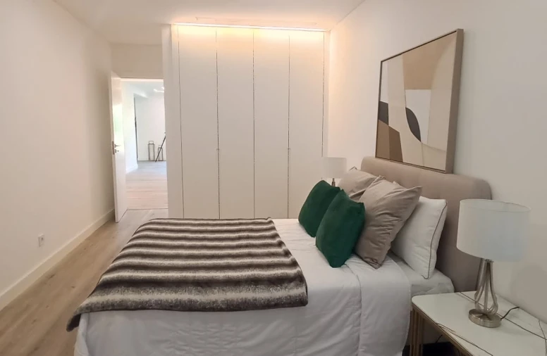 Apartamento T3 para Venda em Benfica Foto 2