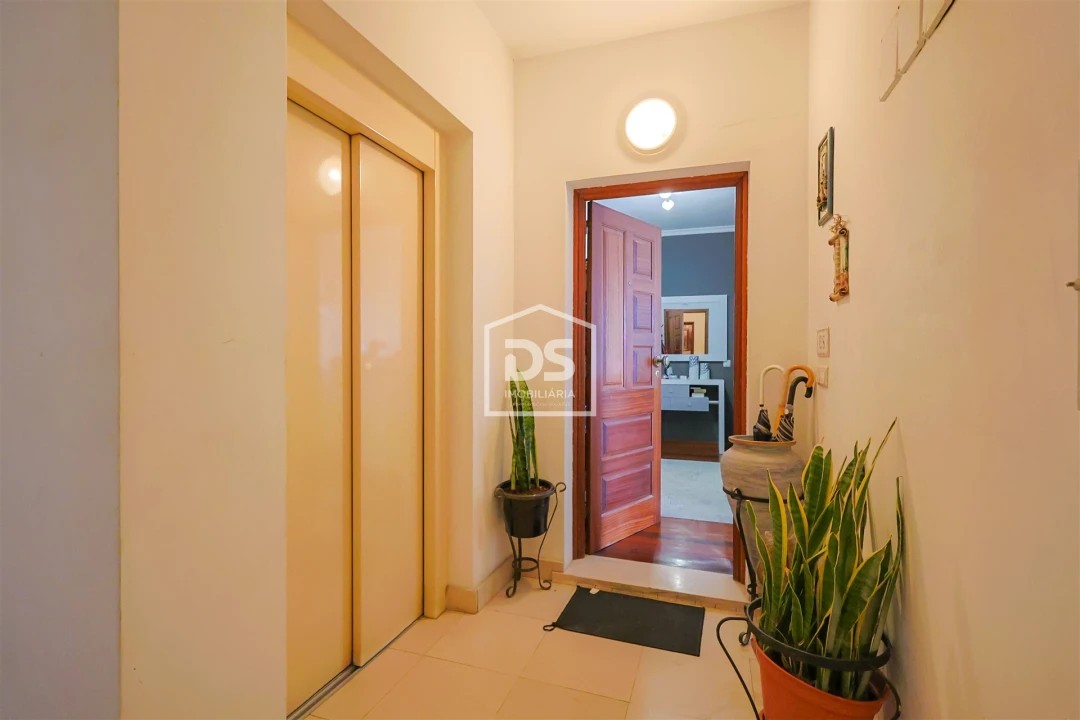 Apartamento T2 para Venda em Santa Cruz Foto 25