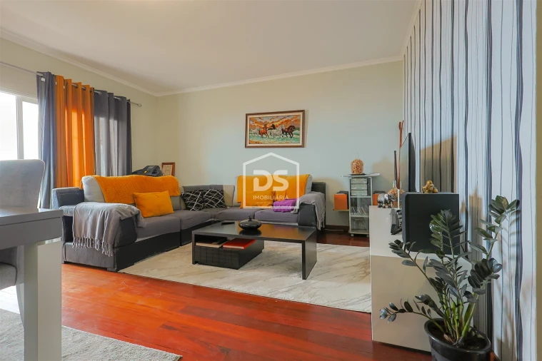 Apartamento T2 para Venda em Santa Cruz