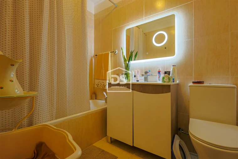 Apartamento T2 para Venda em Santa Cruz Foto 4