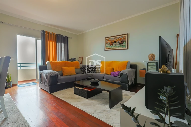 Apartamento T2 para Venda em Santa Cruz Foto 12