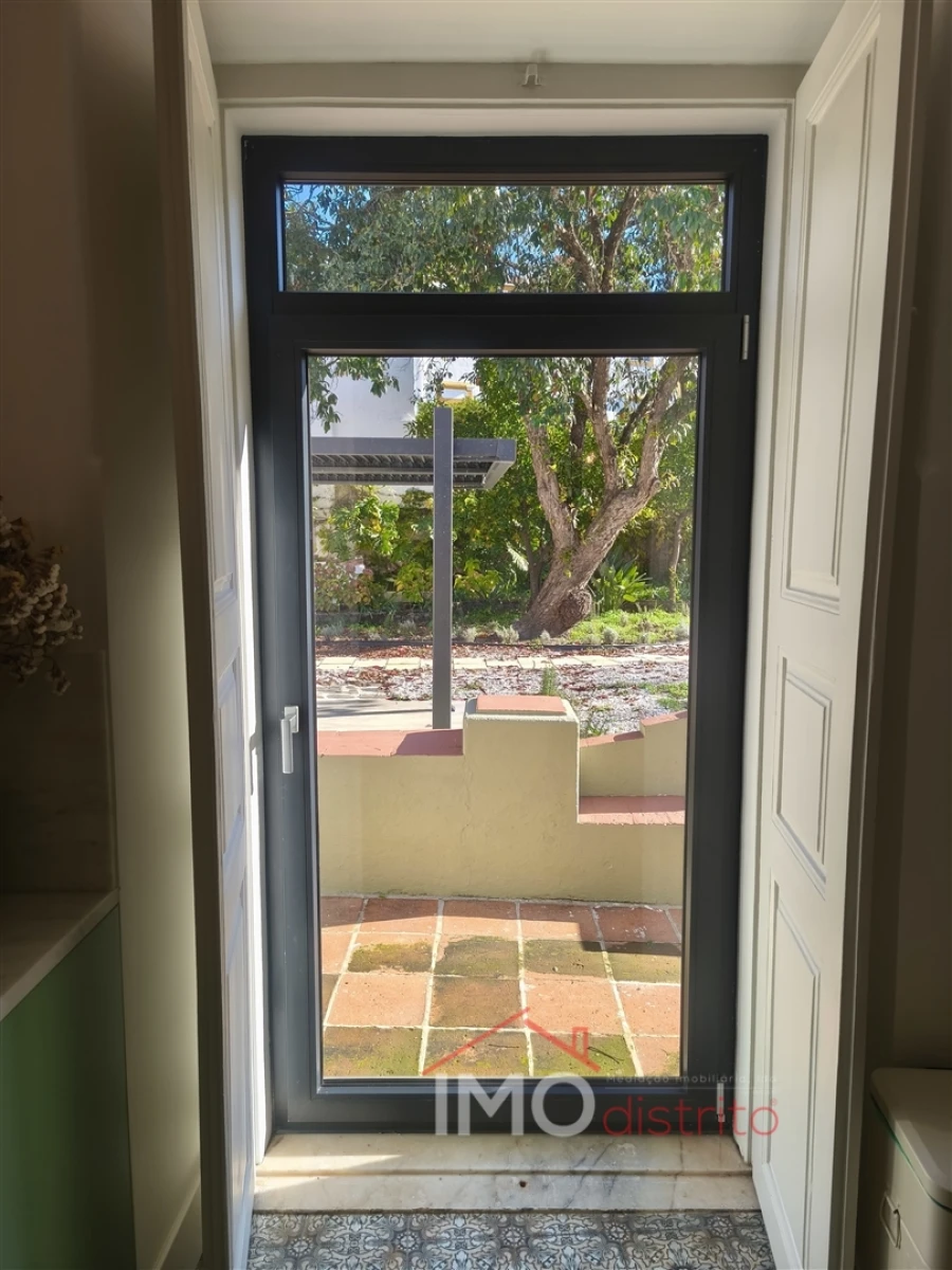 Moradia T0 para Venda em Sé e São Lourenço Foto 23