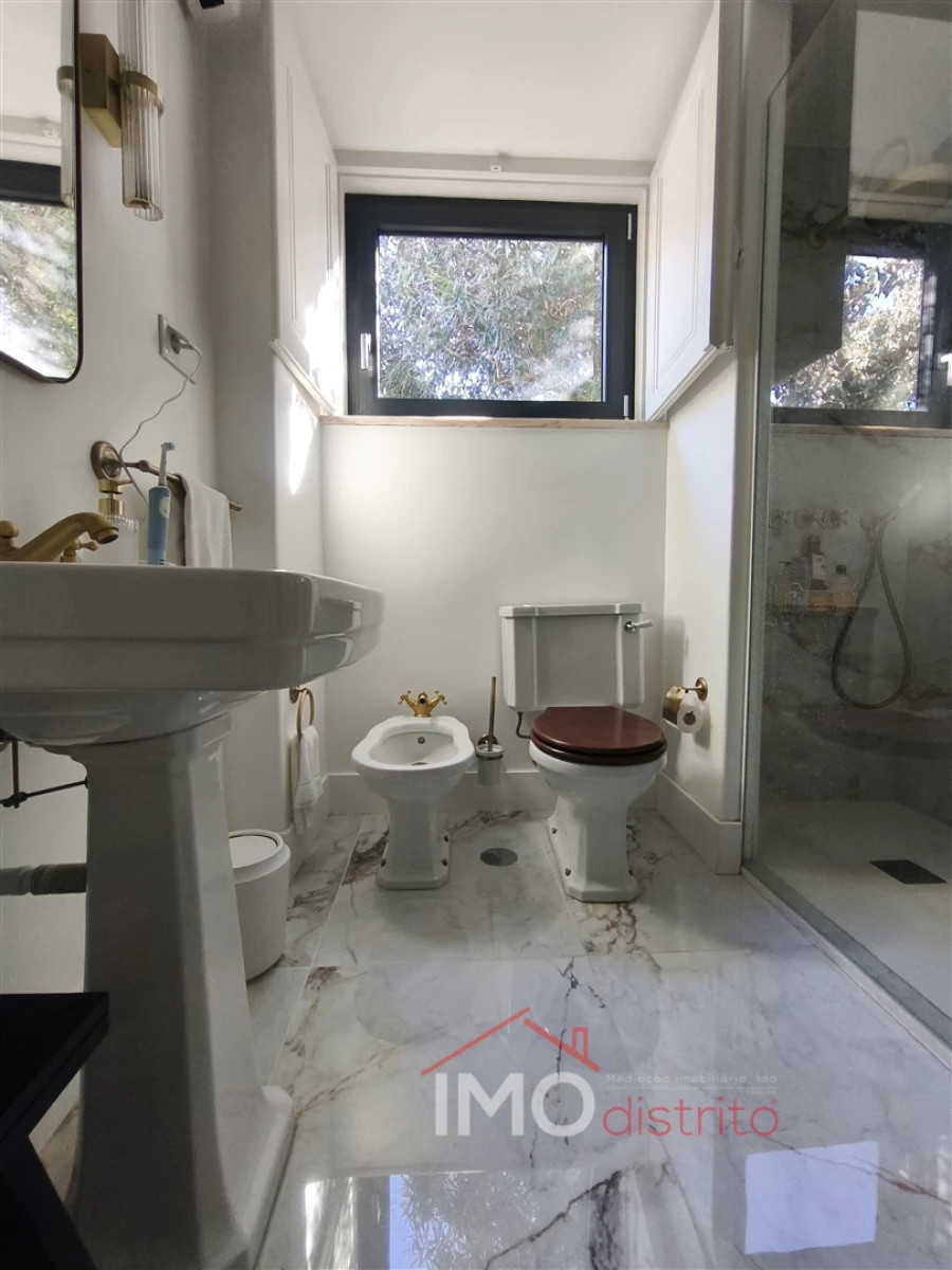 Moradia T0 para Venda em Sé e São Lourenço Foto 38