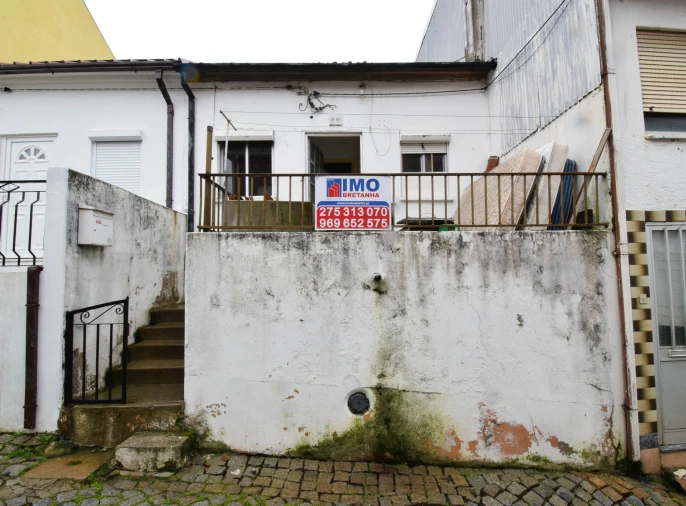 Moradia T2 para Venda em Dominguizo