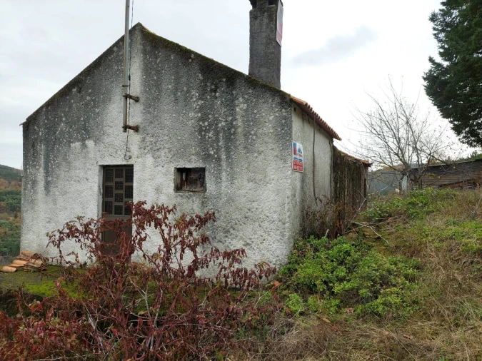 Moradia T4 para Venda em Teixoso e Sarzedo Foto 11