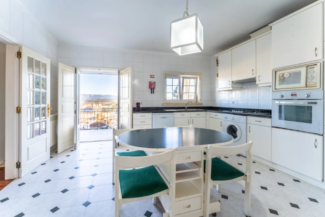 Moradia T5 para Venda em Alcobaça e Vestiaria Foto 7