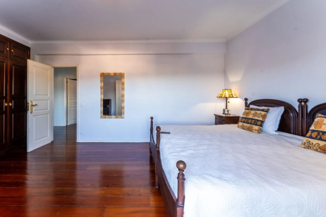 Moradia T5 para Venda em Alcobaça e Vestiaria Foto 10