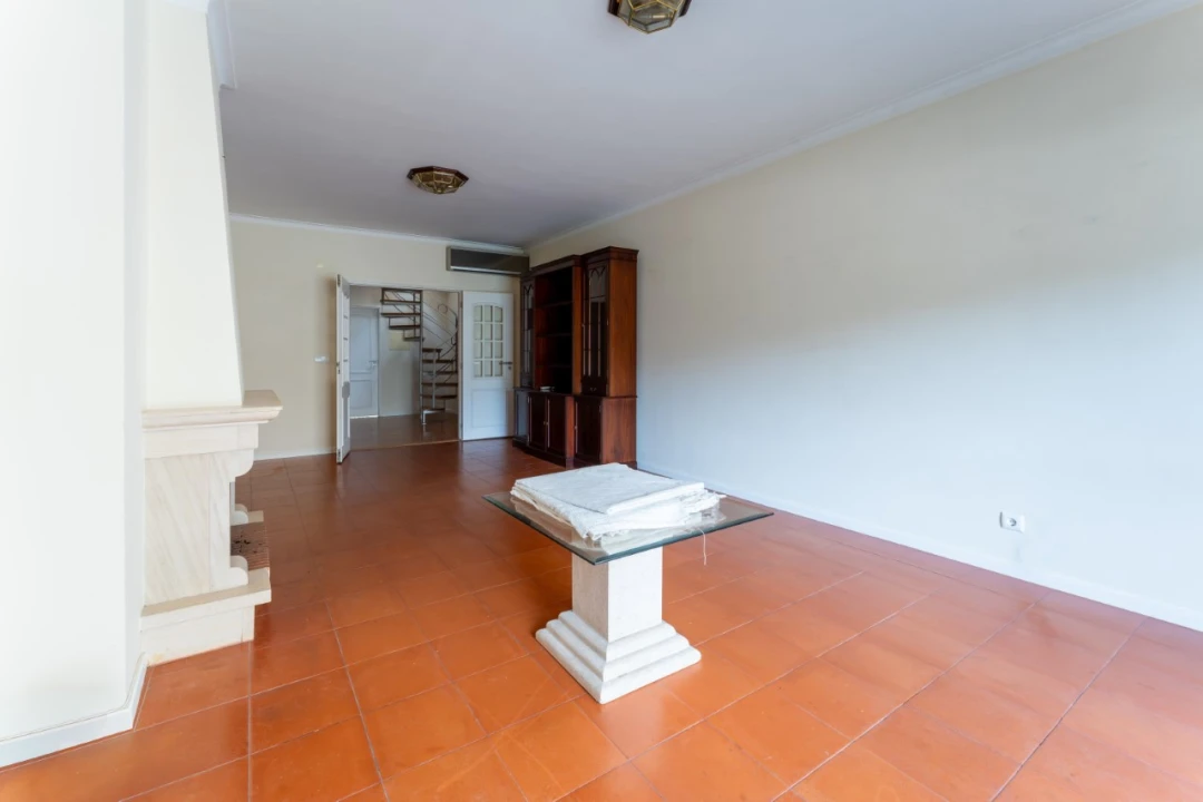 Apartamento T4 para Venda em Alcobaça e Vestiaria Foto 11