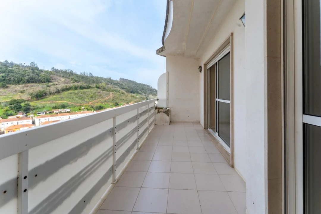 Apartamento T4 para Venda em Alcobaça e Vestiaria Foto 14