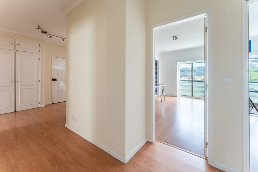 Apartamento T4 para Venda em Alcobaça e Vestiaria Foto 16