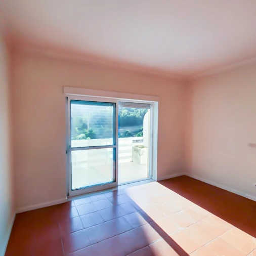 Apartamento T4 para Venda em Alcobaça e Vestiaria Foto 7