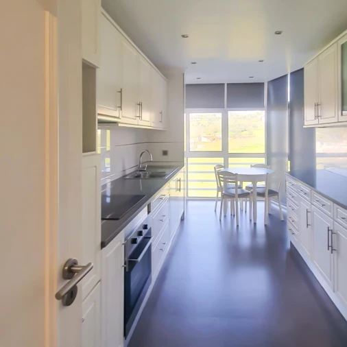 Apartamento T4 para Venda em Alcobaça e Vestiaria Foto 4