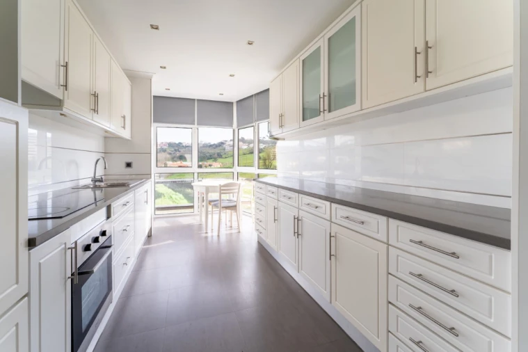 Apartamento T4 para Venda em Alcobaça e Vestiaria Foto 50