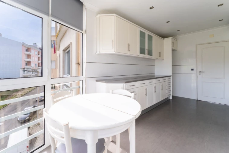 Apartamento T4 para Venda em Alcobaça e Vestiaria Foto 4