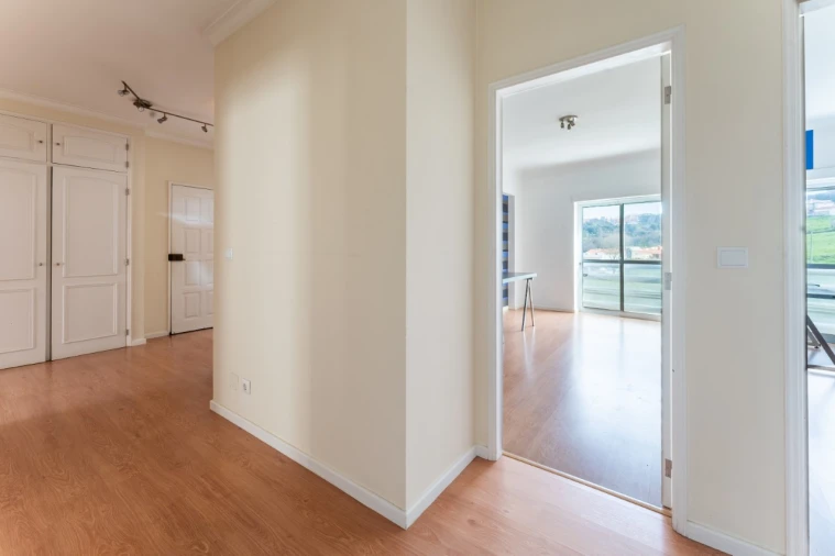 Apartamento T4 para Venda em Alcobaça e Vestiaria Foto 16