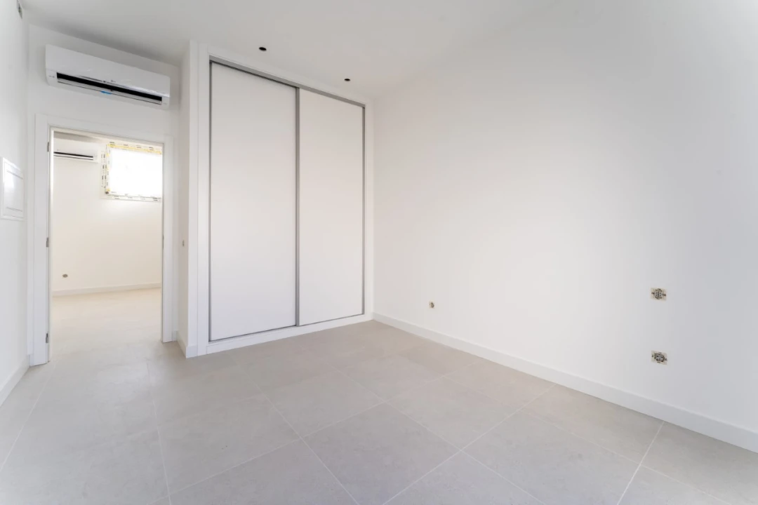 Apartamento T1 para Venda em Nazare Foto 26