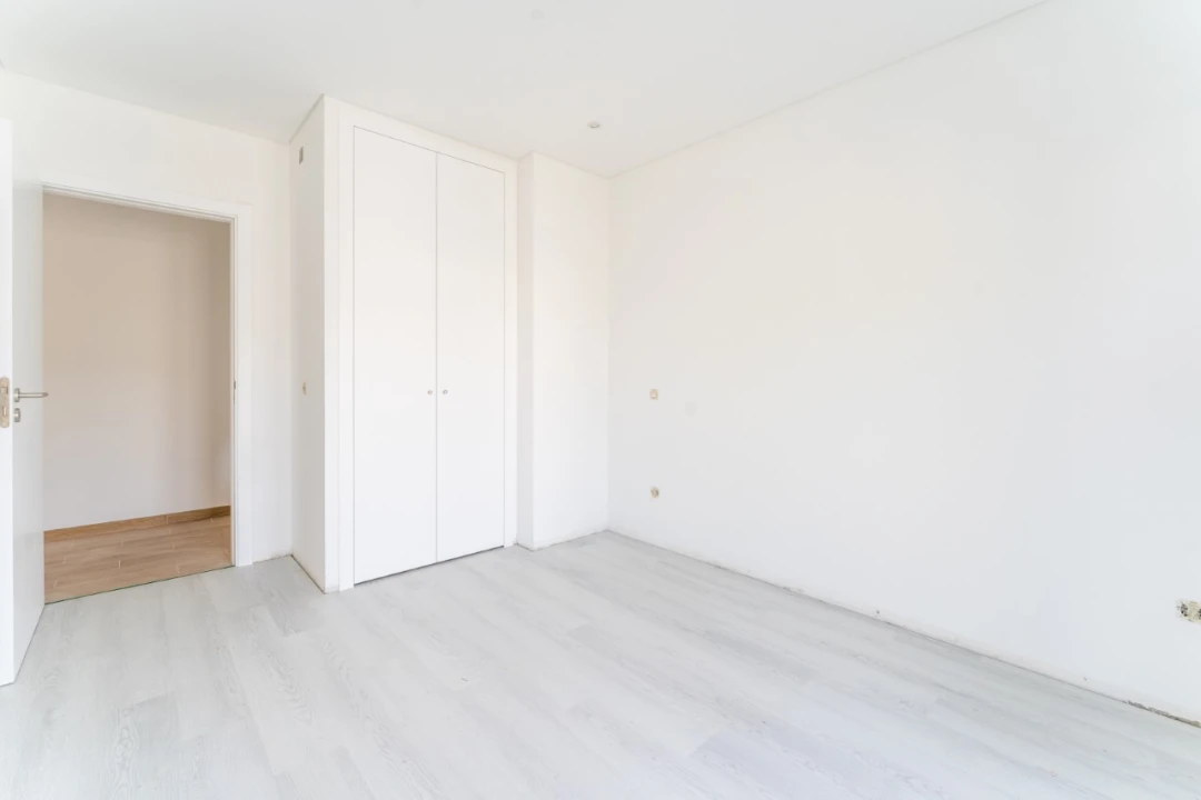 Apartamento T2 para Venda em Nazare Foto 24