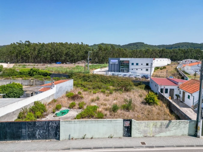 Terreno para Venda em Famalicão Foto 1
