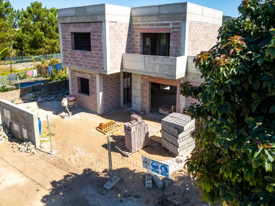 Moradia T4 para Venda em Alfeizerão Foto 4