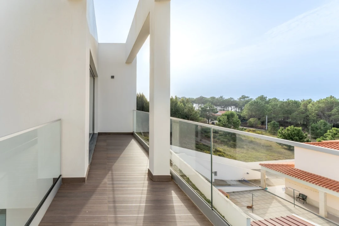 Moradia T4 para Venda em Nazare Foto 55