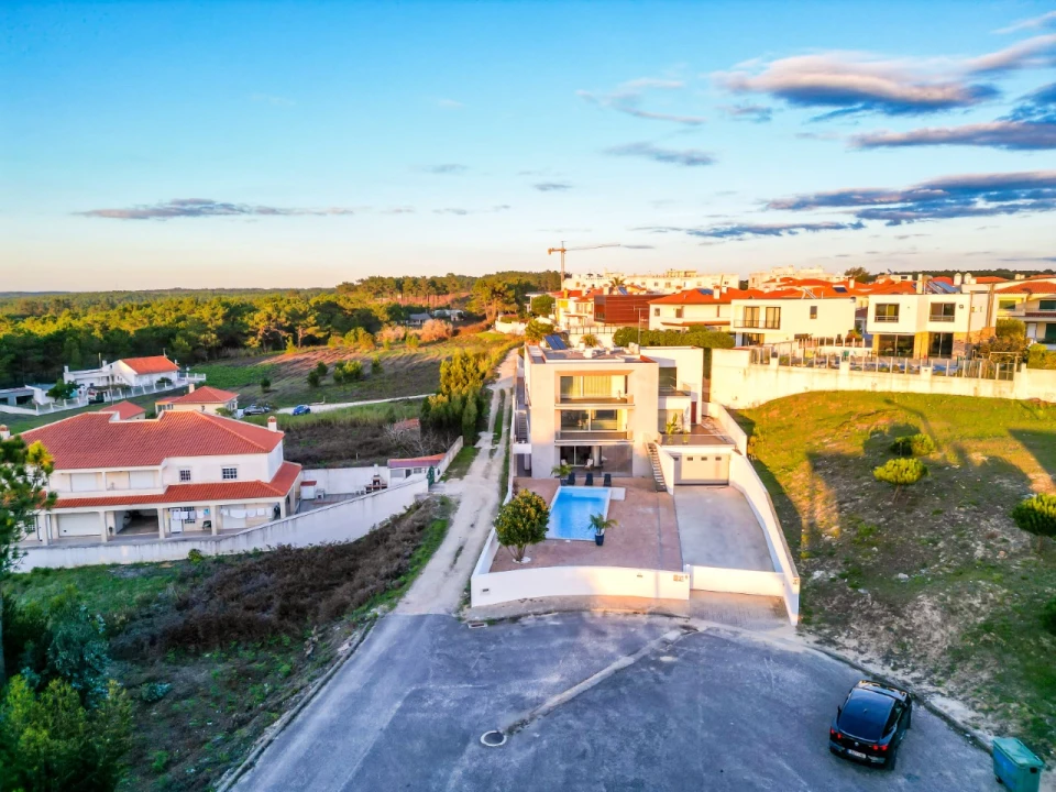 Moradia T4 para Venda em Nazare Foto 123