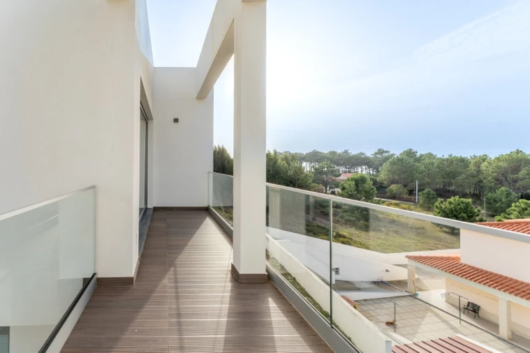 Moradia T4 para Venda em Nazare Foto 55