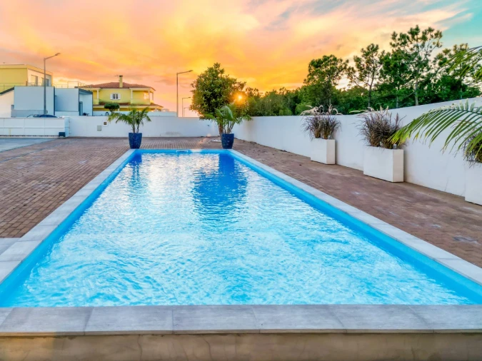 Moradia T4 para Venda em Nazare Foto 1