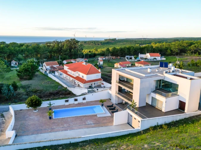 Moradia T4 para Venda em Nazare Foto 3