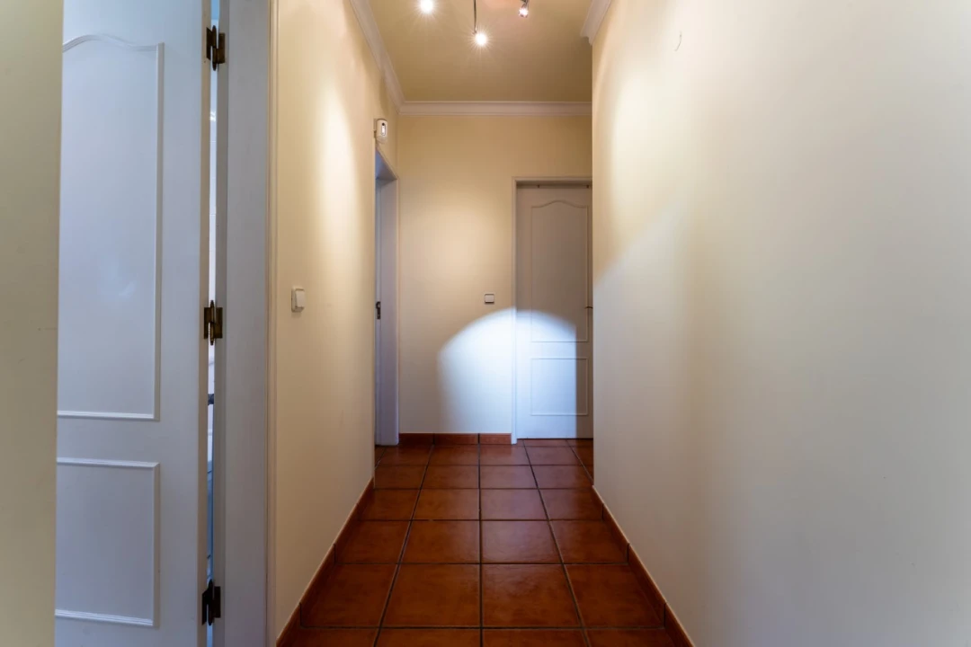 Moradia T5 para Venda em Peral Foto 23