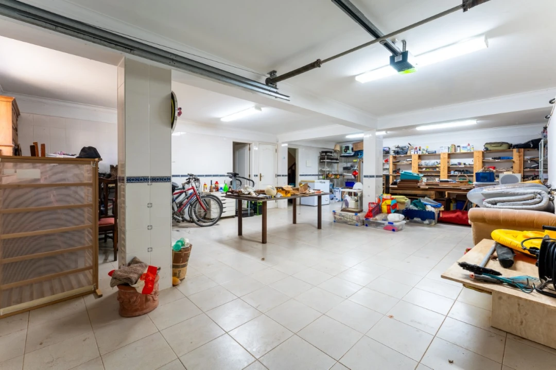 Moradia T5 para Venda em Peral Foto 40