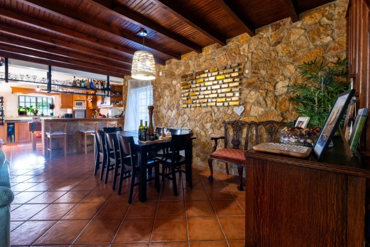 Moradia T5 para Venda em Peral Foto 9