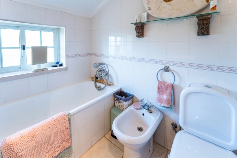 Moradia T5 para Venda em Peral Foto 29