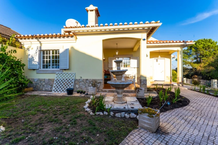 Moradia T5 para Venda em Peral Foto 45