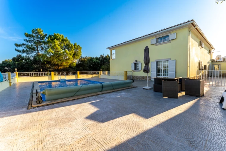 Moradia T5 para Venda em Peral Foto 80