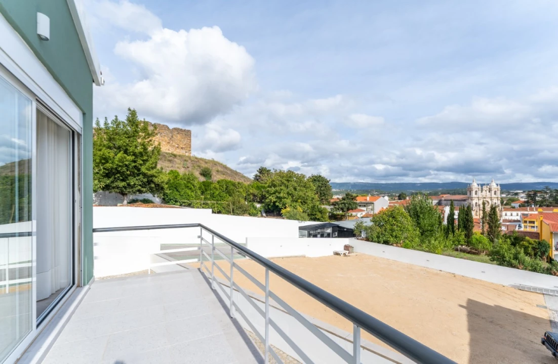 Moradia T5 para Venda em Alcobaça e Vestiaria Foto 36