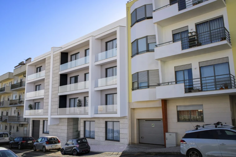 Apartamento T2 para Venda em Alcobaça e Vestiaria Foto 1