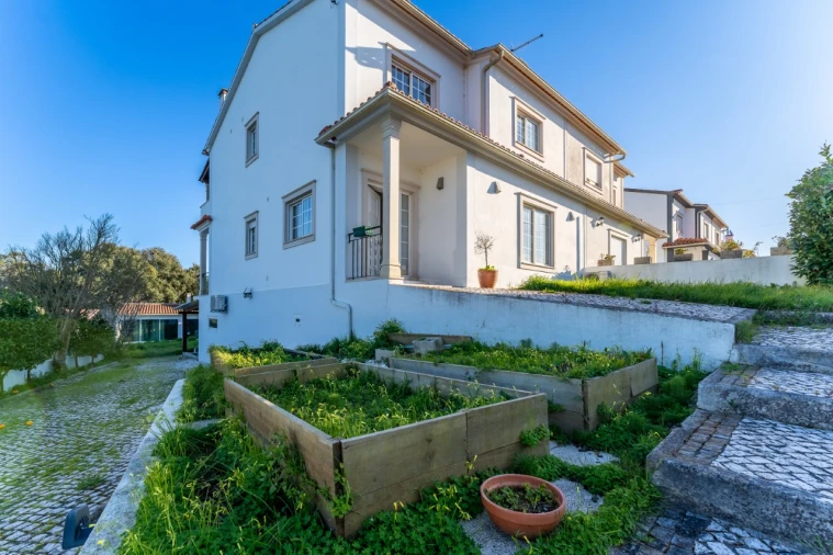 Moradia T3 para Venda em Barrio Foto 2