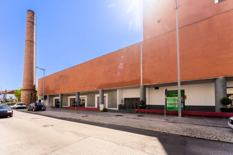 Loja para Venda em Marinha Grande Foto 40