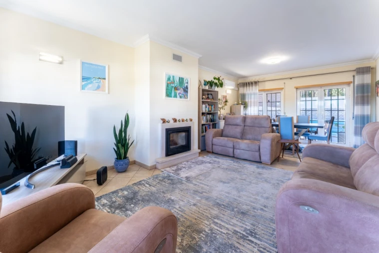 Moradia T4 para Venda em Nadadouro Foto 5