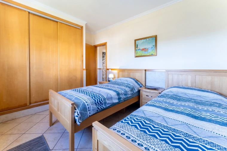 Moradia T4 para Venda em Nadadouro Foto 41