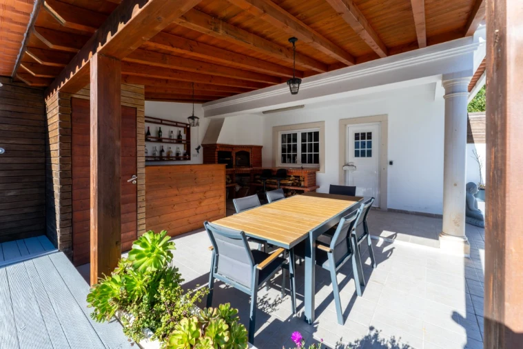 Moradia T4 para Venda em Nadadouro Foto 3