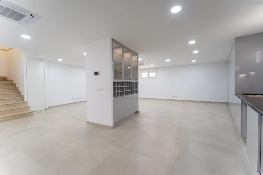 Moradia T4 para Venda em Valado dos Frades Foto 26