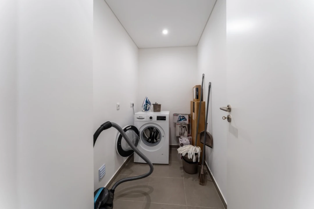 Apartamento T2 para Venda em Nazare Foto 7