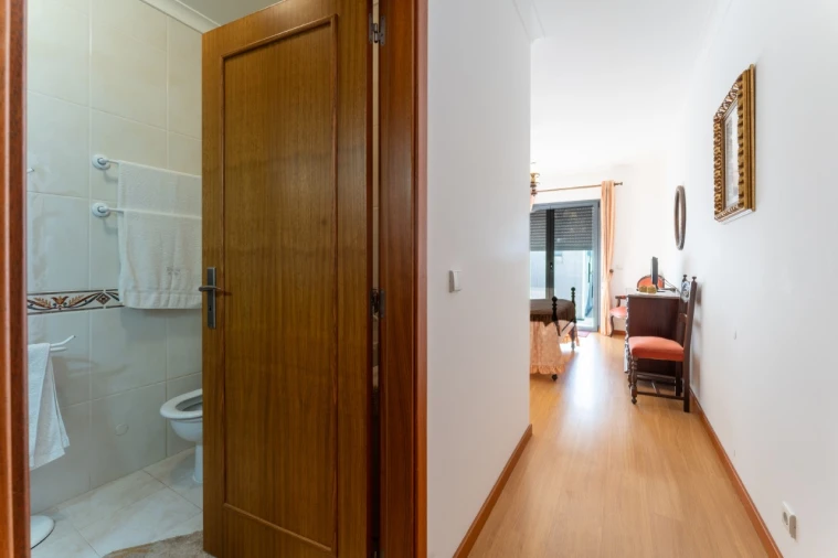 Apartamento T3 para Venda em Nazare Foto 16