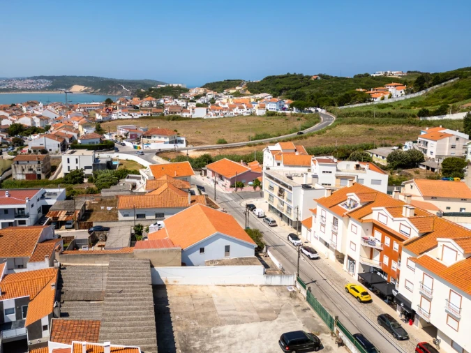 Apartamento T2 para Venda em São Martinho do Porto Foto 3
