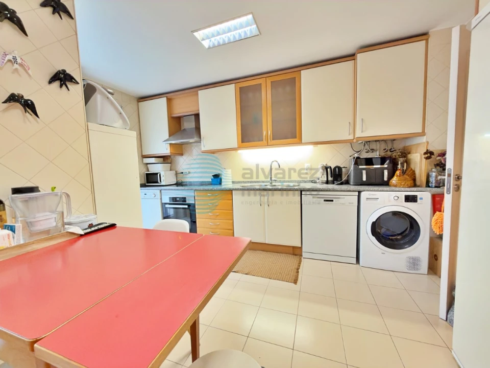 Apartamento T5 para Venda em Santa Maria, São Pedro e Matacães Foto 12