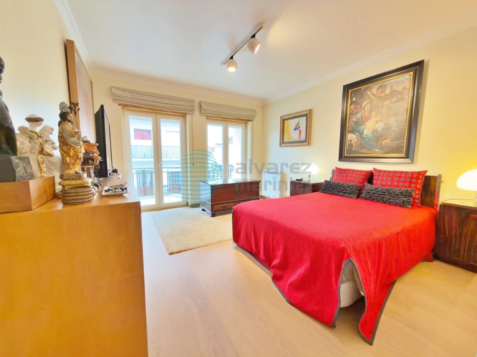 Apartamento T5 para Venda em Santa Maria, São Pedro e Matacães Foto 27