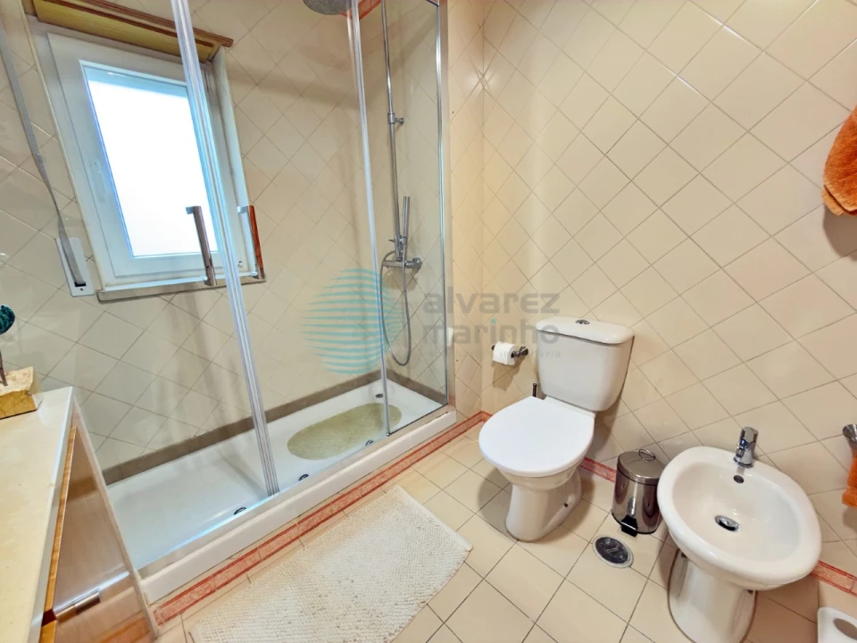 Apartamento T5 para Venda em Santa Maria, São Pedro e Matacães Foto 32